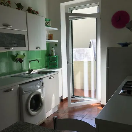 Eden Apartment *
